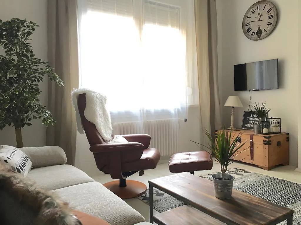 Standard Apartment By Hi5 - Karoly 23